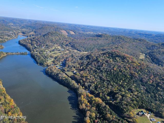57 Lakeside Drive, Carthage, TN 37030