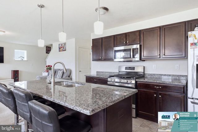 3535 WINTER DR, Dover, PA 17315