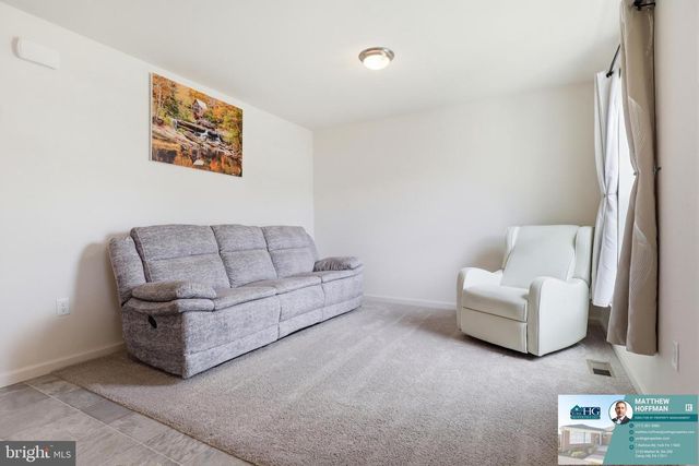 3535 WINTER DR, Dover, PA 17315