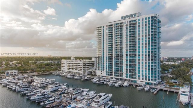 17301 Biscayne Blvd 605, North Miami Beach, FL 33160