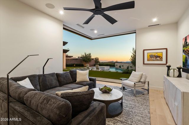 24884 N 90th Way, Scottsdale, AZ 85255