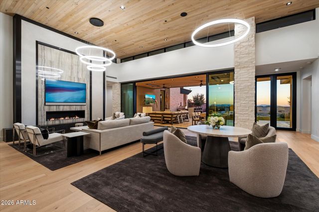 24884 N 90th Way, Scottsdale, AZ 85255