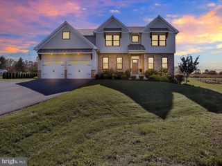 344 HAMPSHIRE RD, Reading, PA 19608