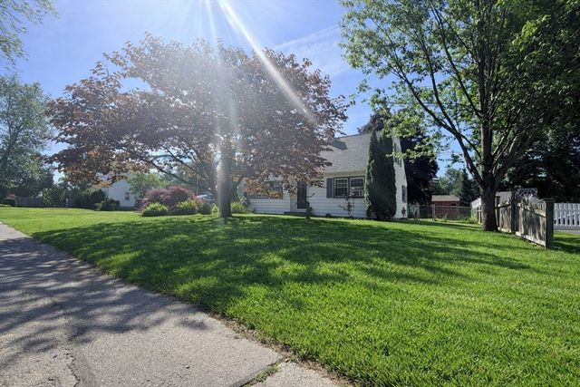 69 Lealand Avenue, Agawam, MA 01001