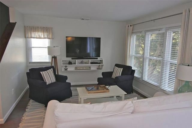 70 Houston Avenue 70, Newport, RI 02840