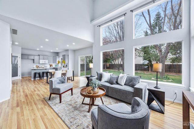 2127 S Whisper Cove Way, Boise, ID 83709