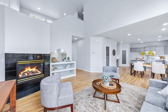 2127 S Whisper Cove Way, Boise, ID 83709