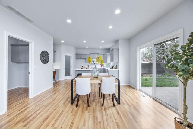 2127 S Whisper Cove Way, Boise, ID 83709