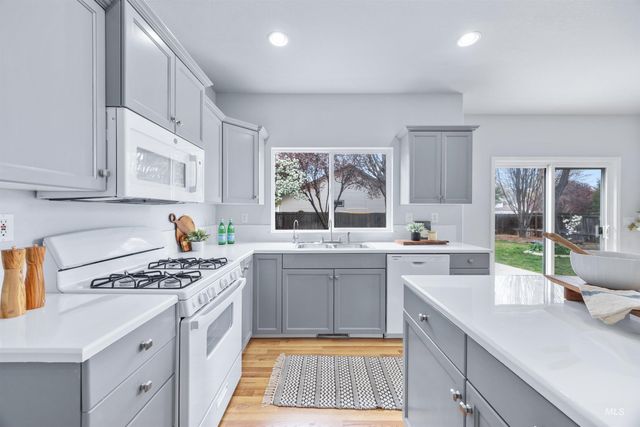 2127 S Whisper Cove Way, Boise, ID 83709