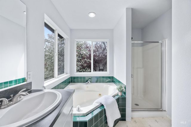 2127 S Whisper Cove Way, Boise, ID 83709