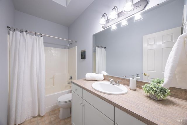 2127 S Whisper Cove Way, Boise, ID 83709