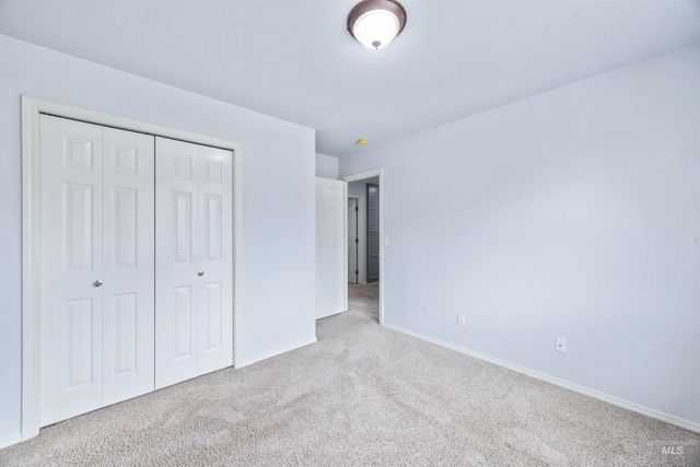 2127 S Whisper Cove Way, Boise, ID 83709