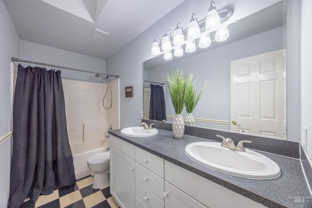 2127 S Whisper Cove Way, Boise, ID 83709