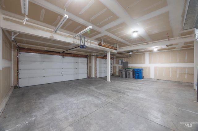 2127 S Whisper Cove Way, Boise, ID 83709