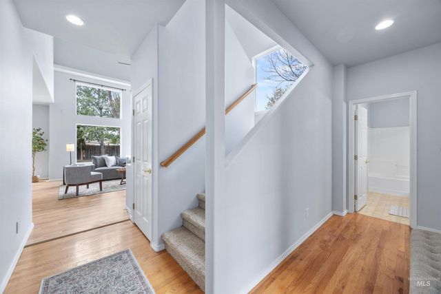 2127 S Whisper Cove Way, Boise, ID 83709