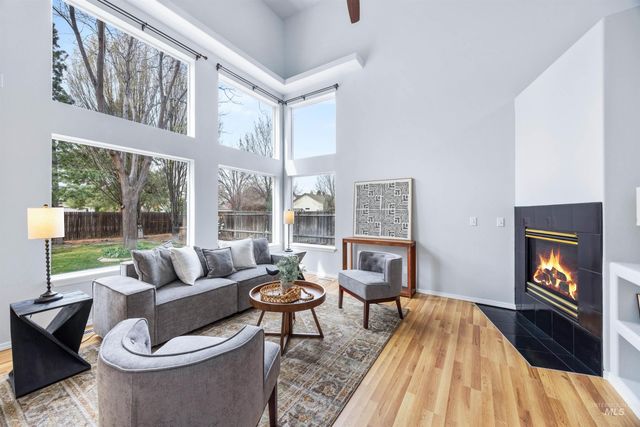 2127 S Whisper Cove Way, Boise, ID 83709