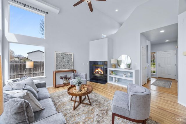 2127 S Whisper Cove Way, Boise, ID 83709