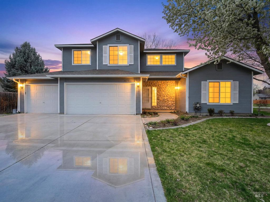 2127 S Whisper Cove Way, Boise, ID 83709