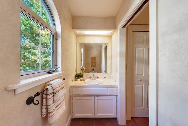 918 3rd Street A, Santa Cruz, CA 95060