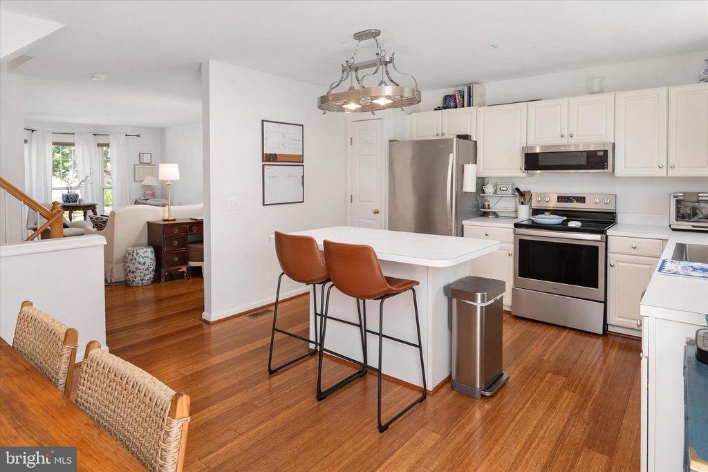 Image 13 of property listing at 2023 PURITAN TER, Annapolis, MD 21401