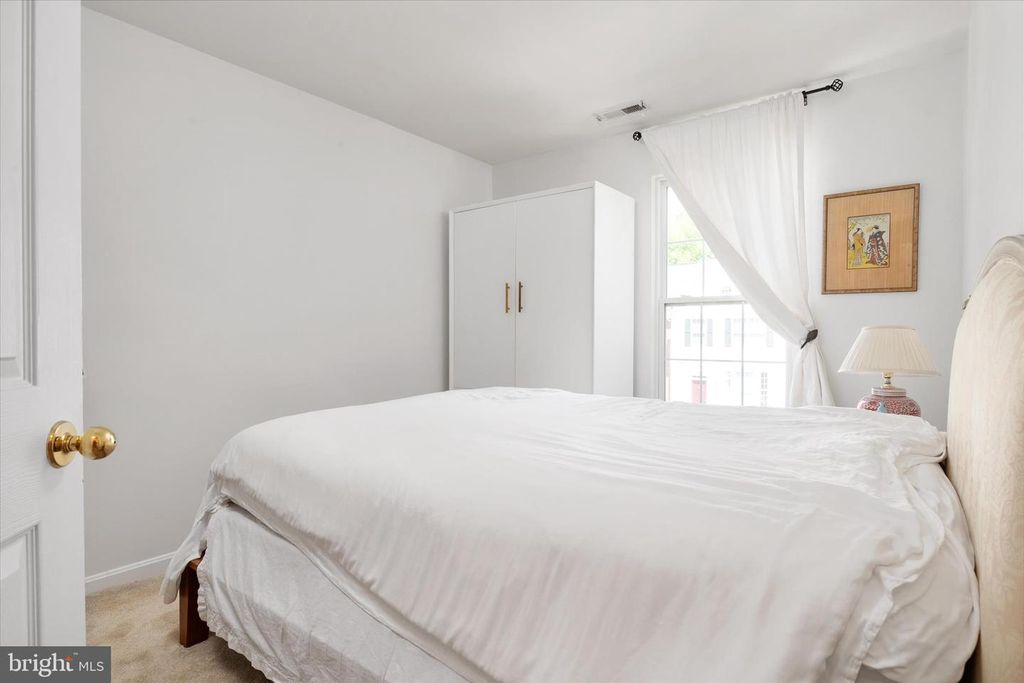 Image 24 of property listing at 2023 PURITAN TER, Annapolis, MD 21401