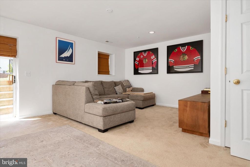 Image 28 of property listing at 2023 PURITAN TER, Annapolis, MD 21401