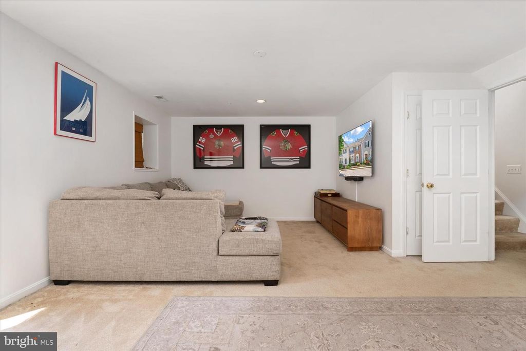 Image 29 of property listing at 2023 PURITAN TER, Annapolis, MD 21401