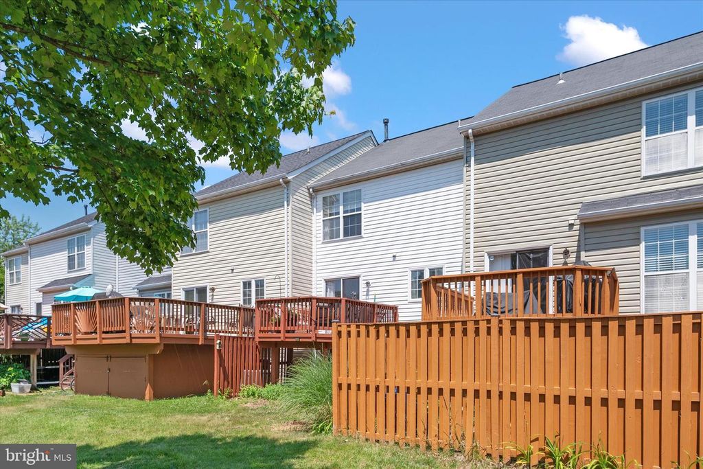 Image 31 of property listing at 2023 PURITAN TER, Annapolis, MD 21401