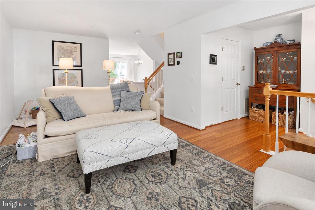 Image 9 of property listing at 2023 PURITAN TER, Annapolis, MD 21401