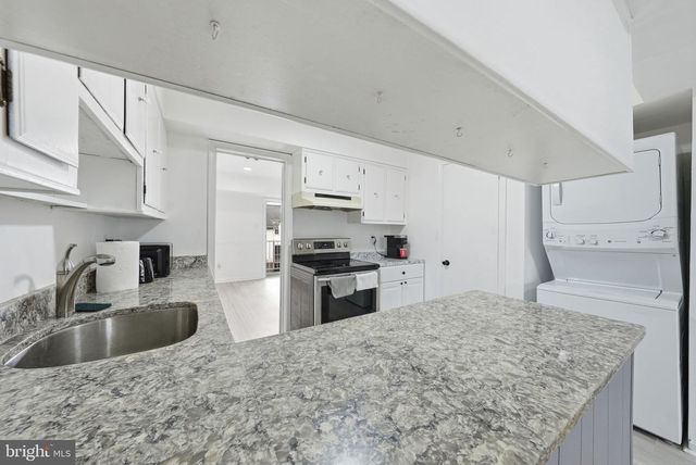 14455 TURIN LN, Centreville, VA 20121