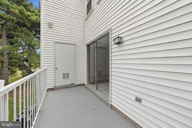14455 TURIN LN, Centreville, VA 20121