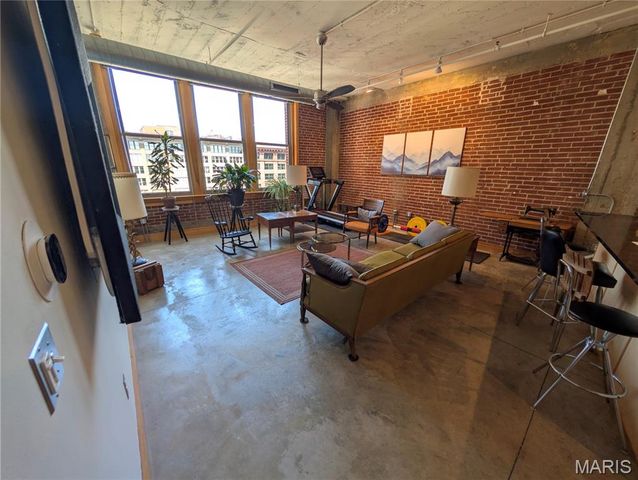 1627 Locust Street 706, St Louis, MO 63103