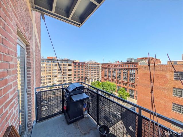 1627 Locust Street 706, St Louis, MO 63103