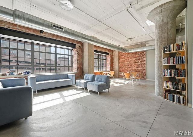 1627 Locust Street 706, St Louis, MO 63103