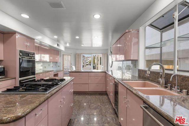4611 Roma Court, Marina Del Rey, CA 90292