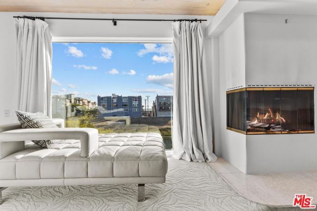 4611 Roma Court, Marina Del Rey, CA 90292