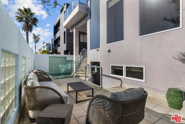 4611 Roma Court, Marina Del Rey, CA 90292