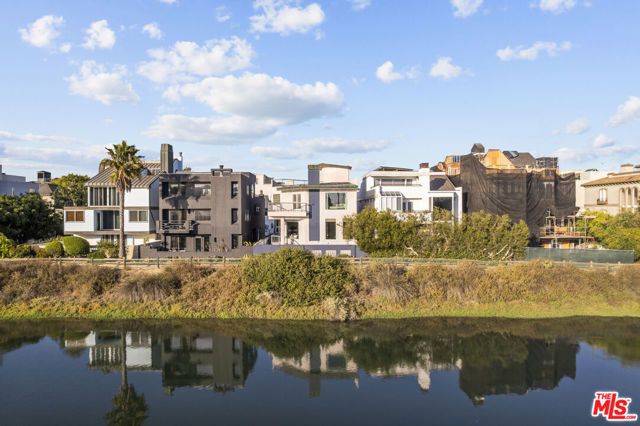 4611 Roma Court, Marina Del Rey, CA 90292