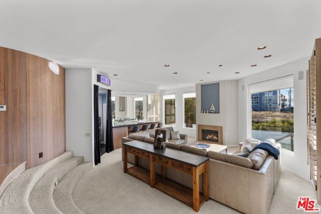 4611 Roma Court, Marina Del Rey, CA 90292