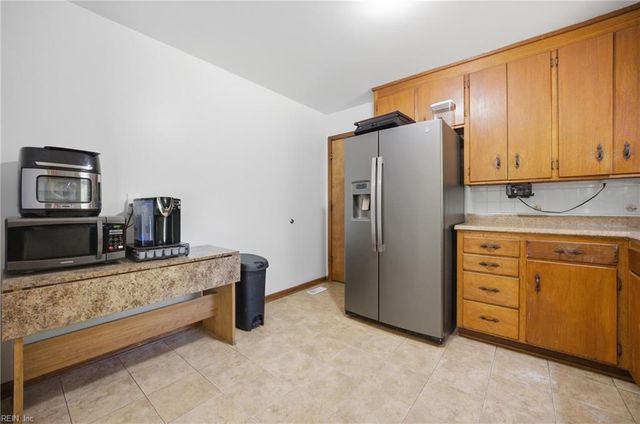 13 Richland DR, Newport News, VA 23608