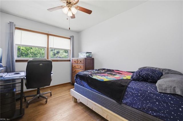 13 Richland DR, Newport News, VA 23608