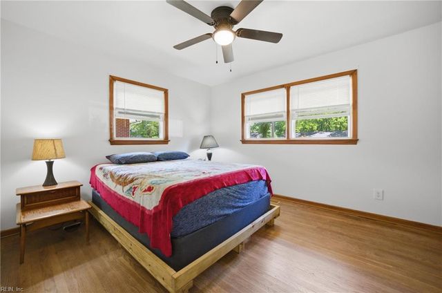 13 Richland DR, Newport News, VA 23608