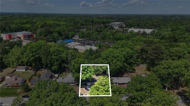13 Richland DR, Newport News, VA 23608