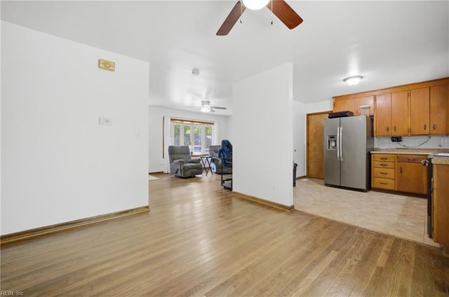 13 Richland DR, Newport News, VA 23608