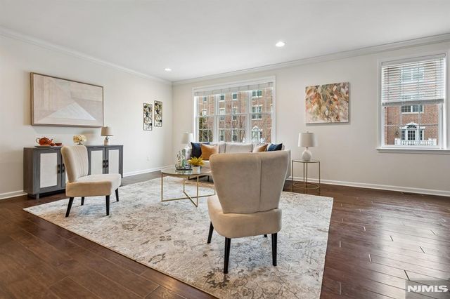 54 Carillon Circle, Livingston, NJ 07039