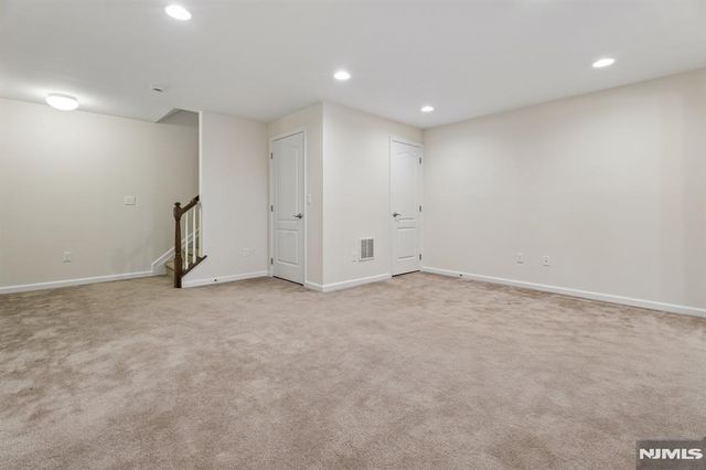 54 Carillon Circle, Livingston, NJ 07039