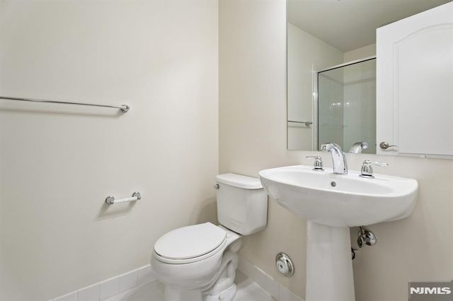 54 Carillon Circle, Livingston, NJ 07039