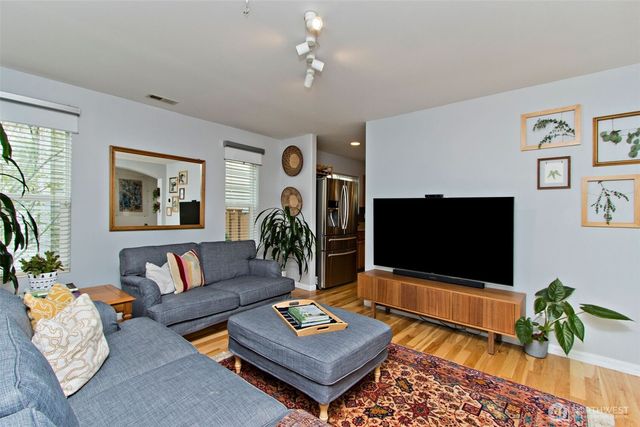 8926 Weiting Avenue SE, Snoqualmie, WA 98065