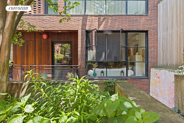 67 DEAN Street, New York City, NY 11201