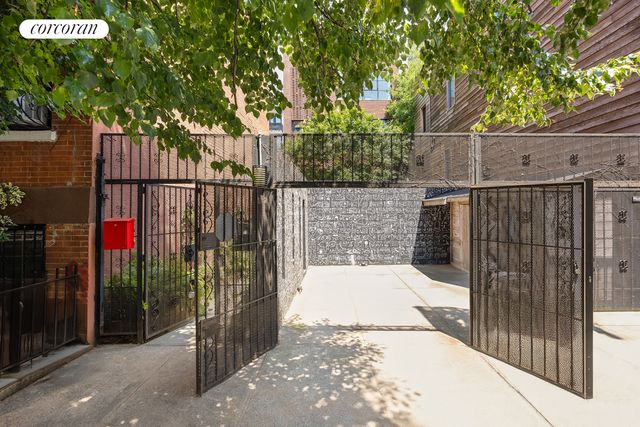 67 DEAN Street, New York City, NY 11201